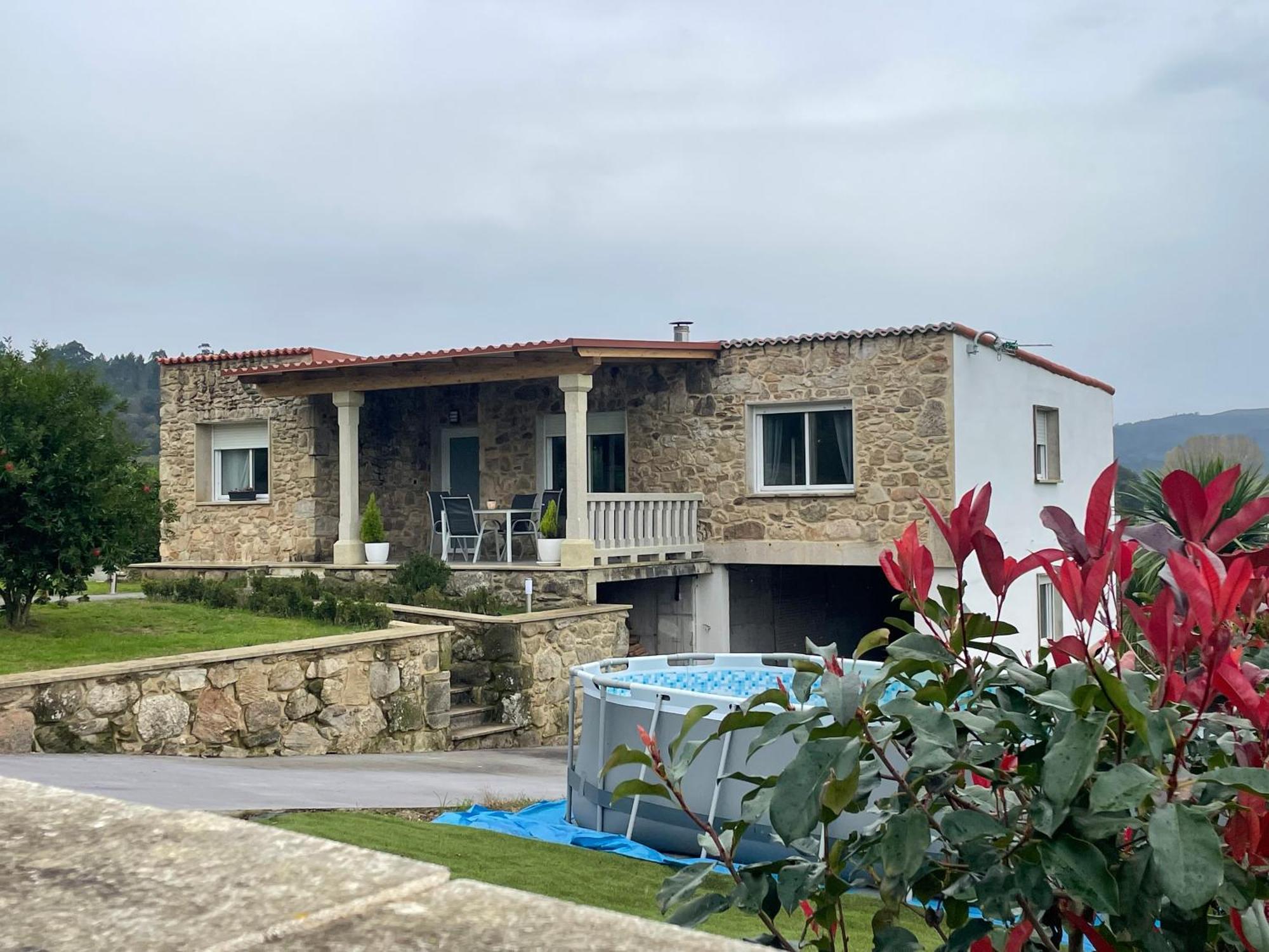 Casa Vanguardista En El Campo Cerca De Santiago ポンテベドラ エクステリア 写真